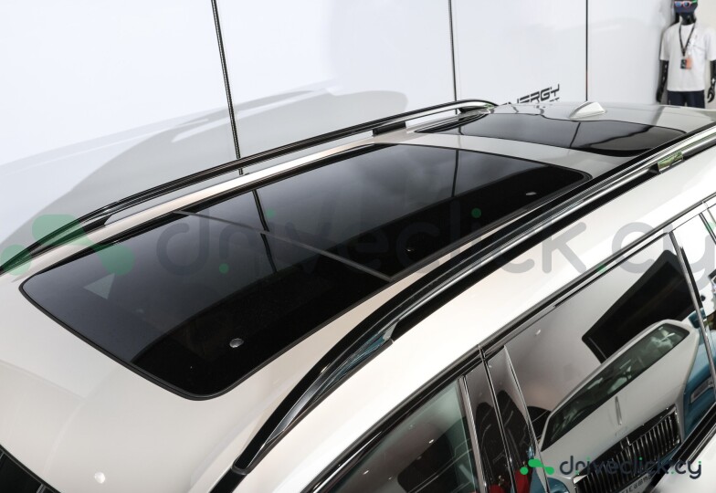 BMW X7 White