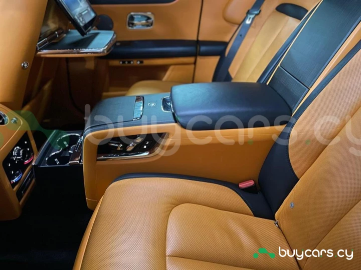 Rolls-Royce Ghost Черный