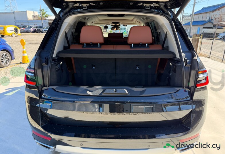 BMW X7 Black