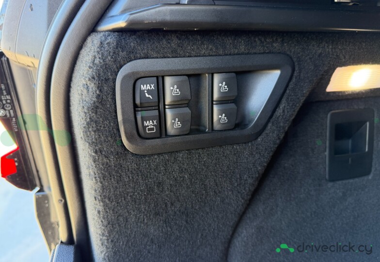 BMW X7 Black