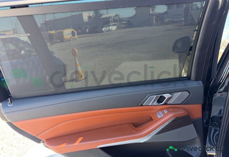 BMW X7 Black