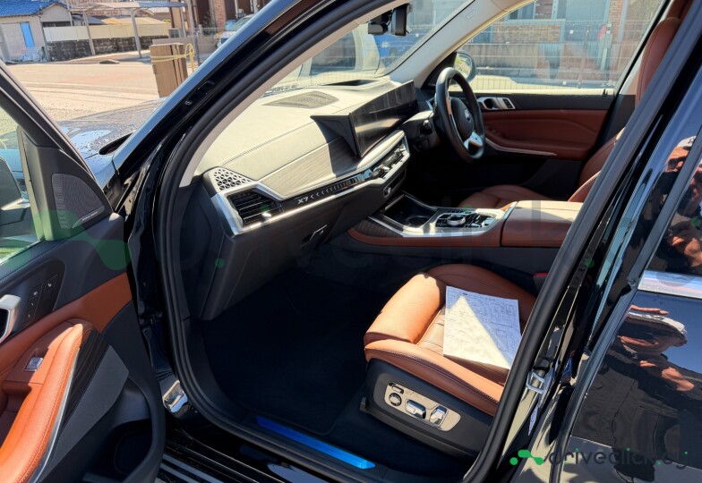 BMW X7 Black