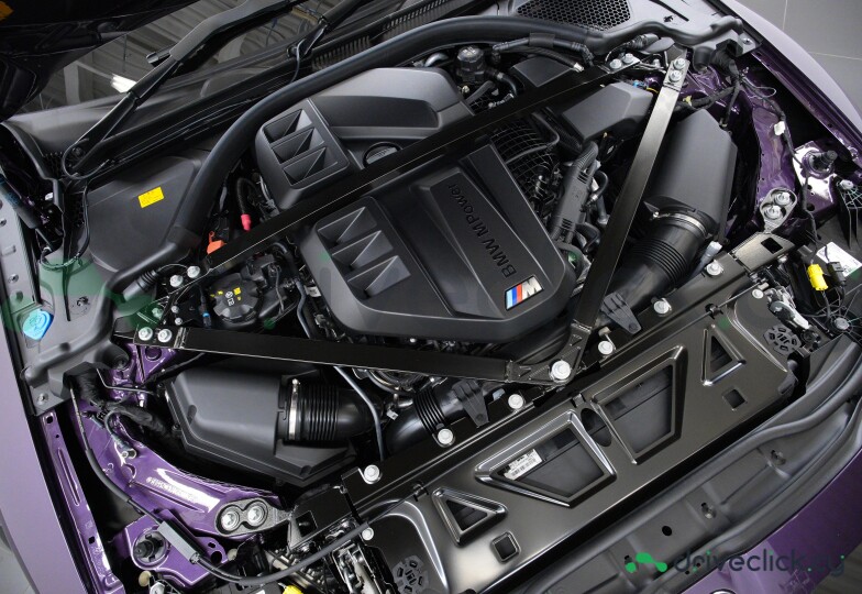 BMW M4 Purple