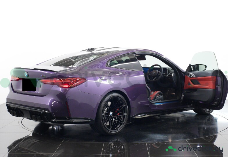 BMW M4 Purple