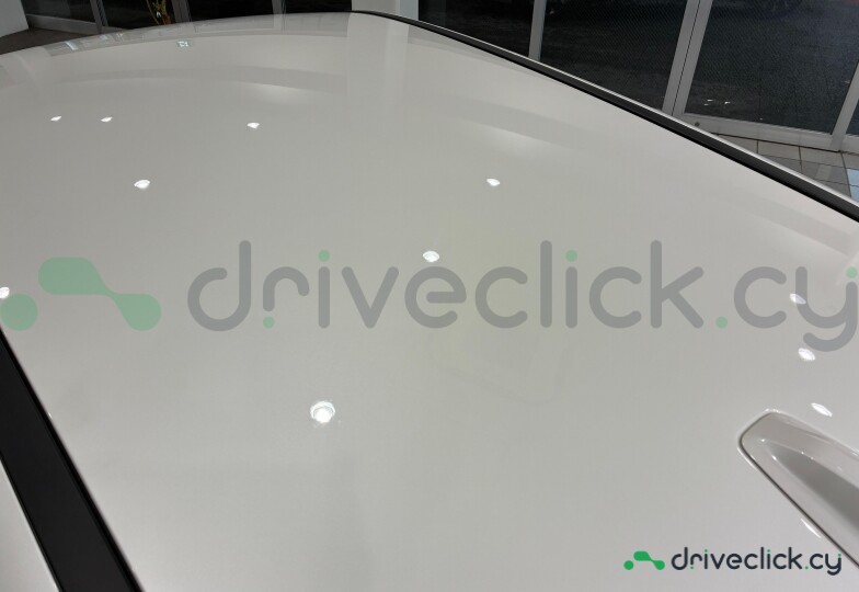 BMW iX White