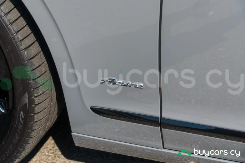 Bentley Flying Spur Белый