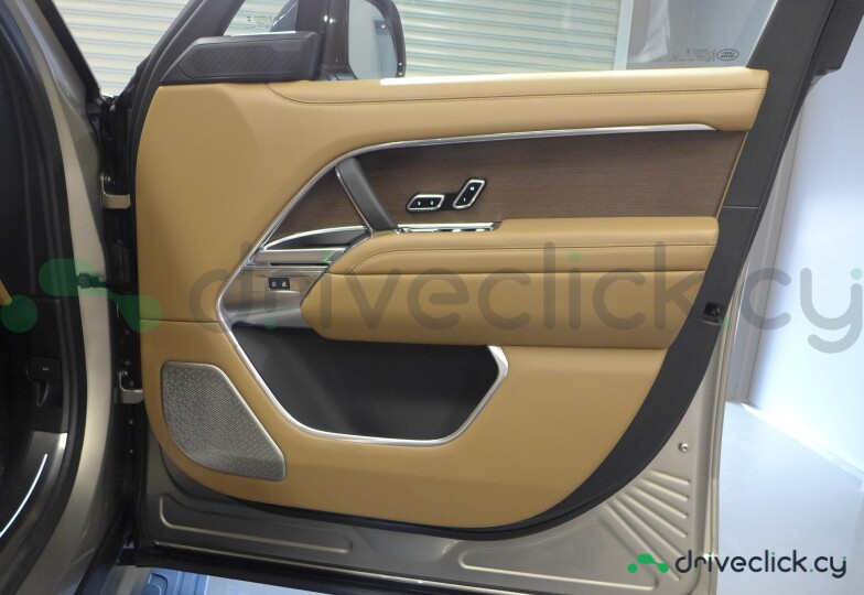 Land Rover Range Rover Gold