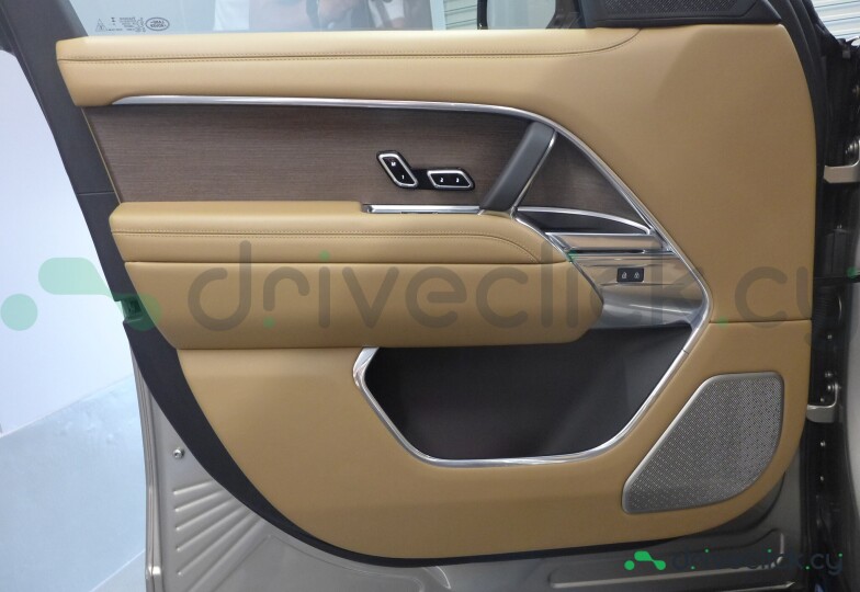 Land Rover Range Rover Gold