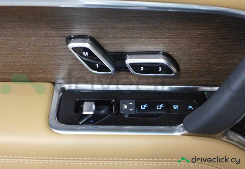 Land Rover Range Rover Gold