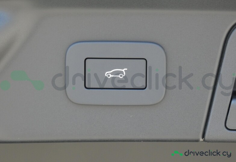 Land Rover Range Rover Velar Grey