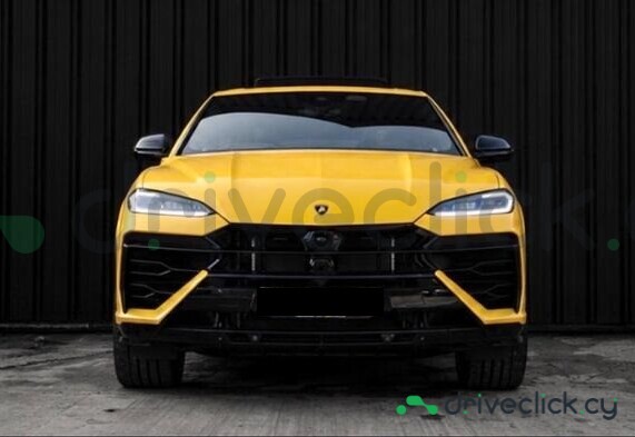Lamborghini Urus Yellow