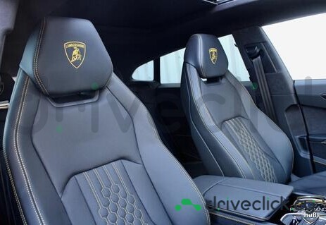 Lamborghini Urus Yellow