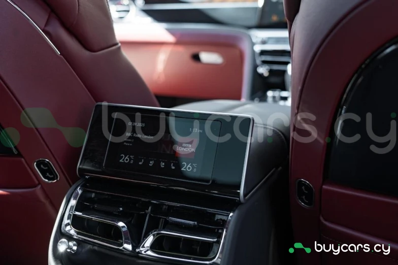 Bentley Flying Spur Белый