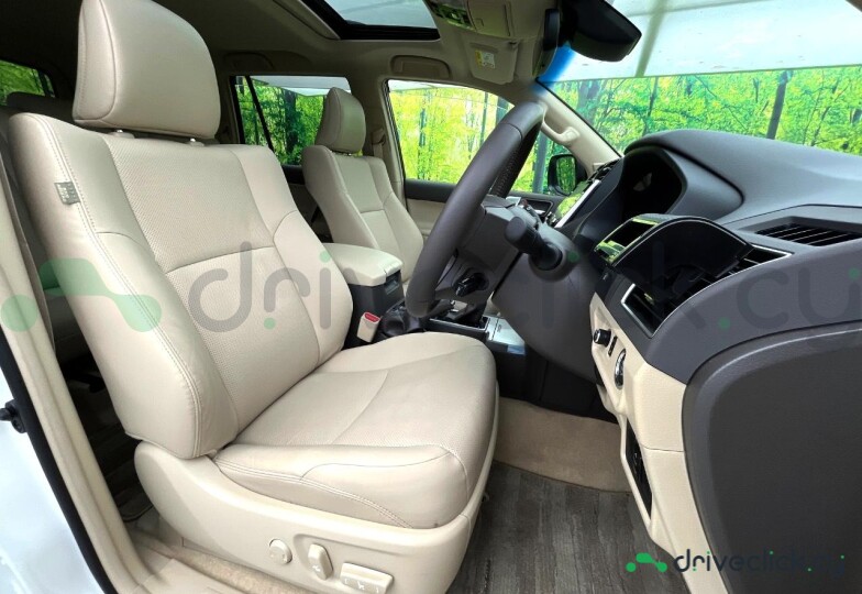Toyota Land Cruiser Prado White