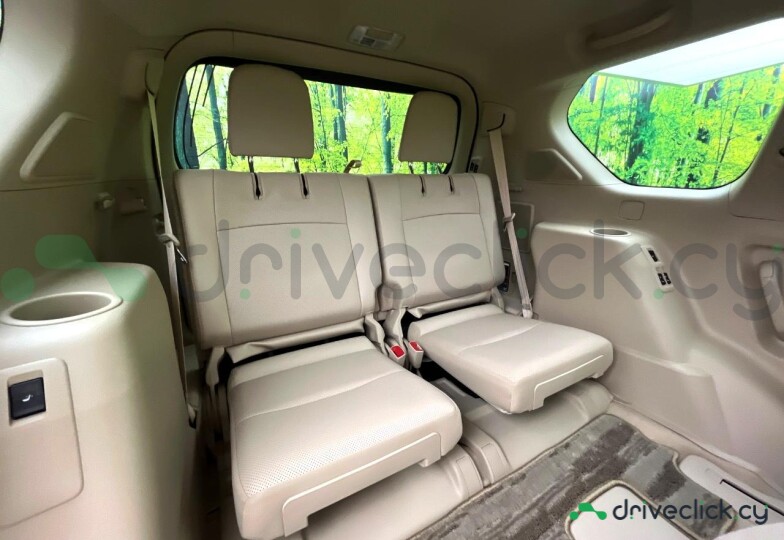 Toyota Land Cruiser Prado White