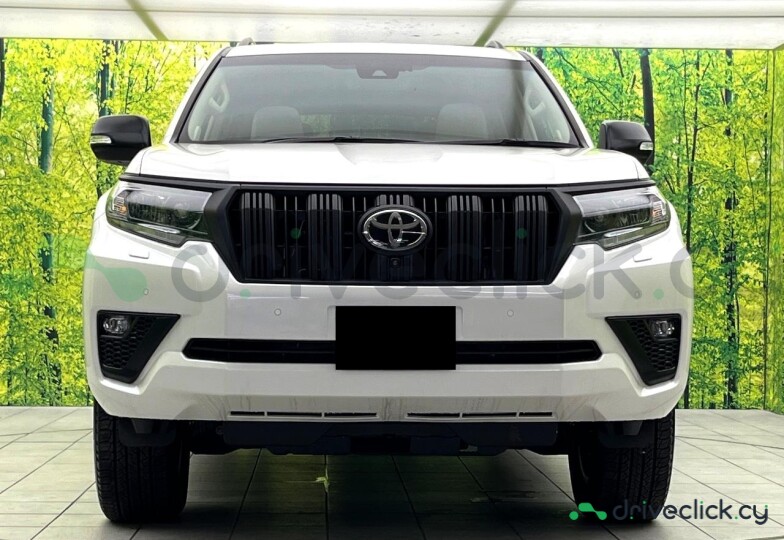 Toyota Land Cruiser Prado White