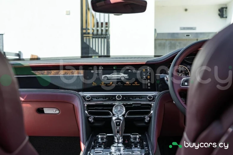 Bentley Flying Spur Белый