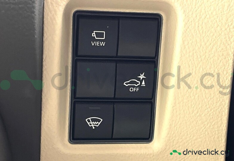 Toyota Land Cruiser Prado White