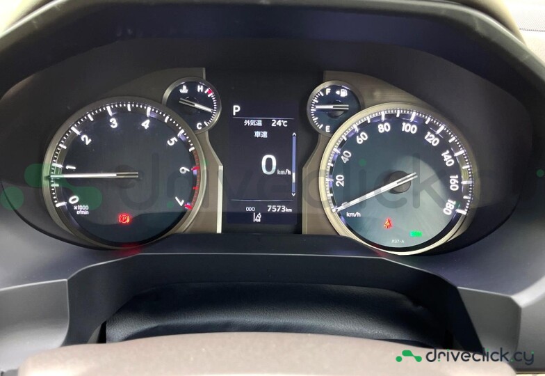 Toyota Land Cruiser Prado White