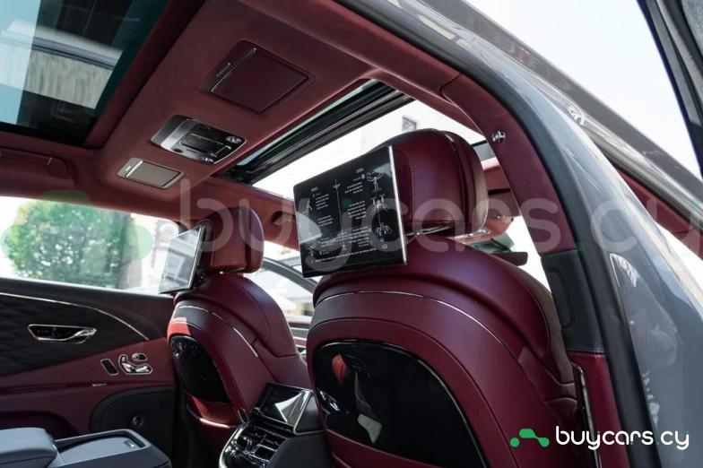 Bentley Flying Spur Белый