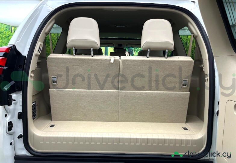 Toyota Land Cruiser Prado White