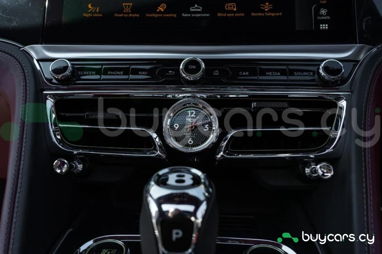 Bentley Flying Spur Белый