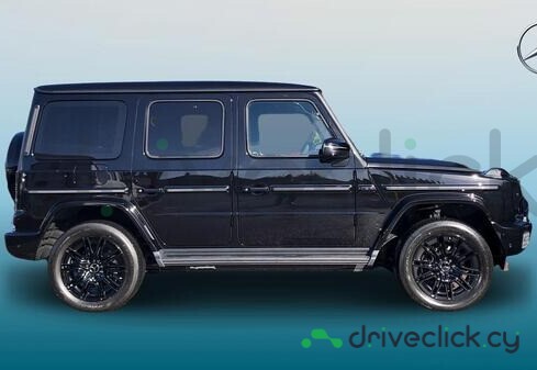 Mercedes G-class Black