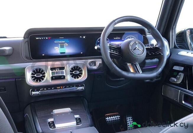 Mercedes G-class Black