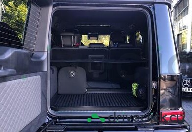 Mercedes G-class Black