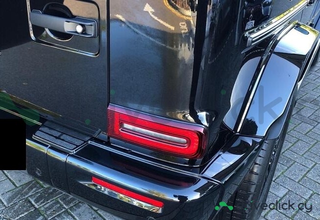 Mercedes G-class Black
