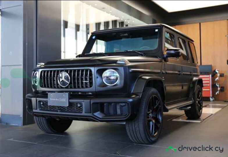 Mercedes G-class Black