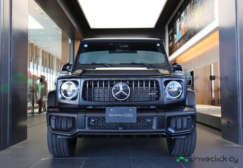 Mercedes G-class Black
