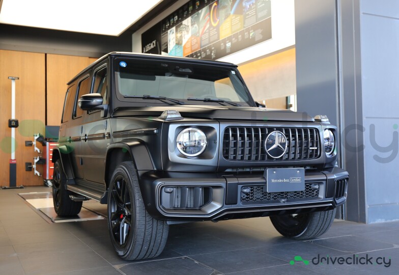 Mercedes G-class Black