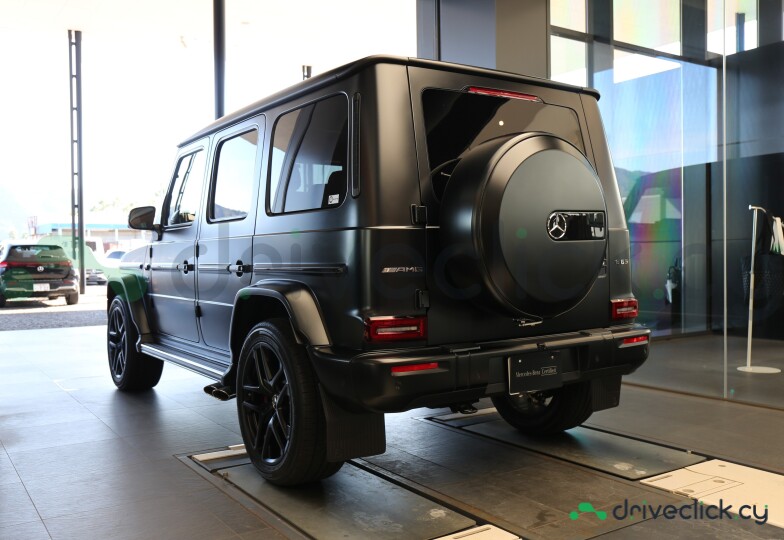 Mercedes G-class Black