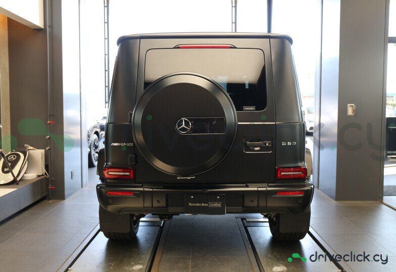 Mercedes G-class Black