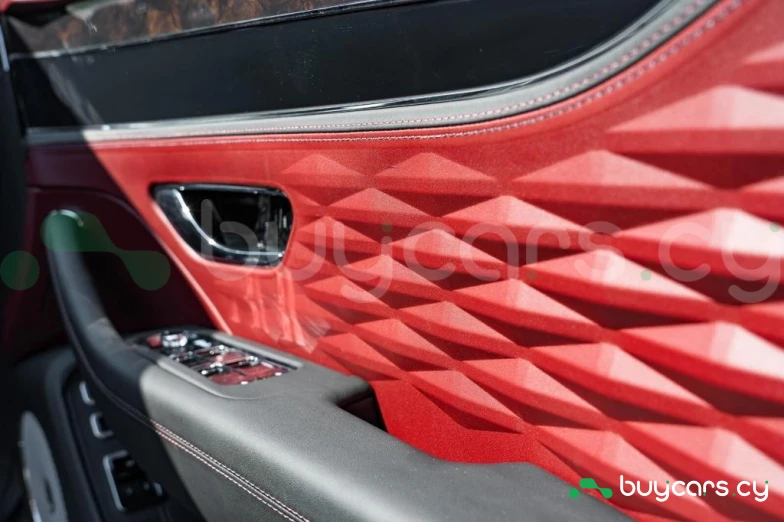 Bentley Flying Spur Белый