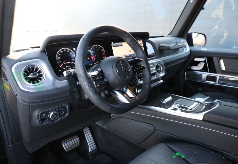 Mercedes G-class Black