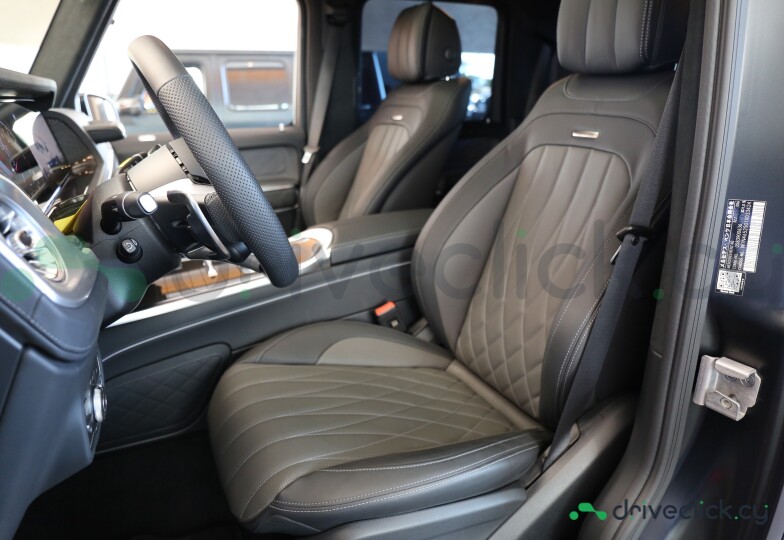 Mercedes G-class Black