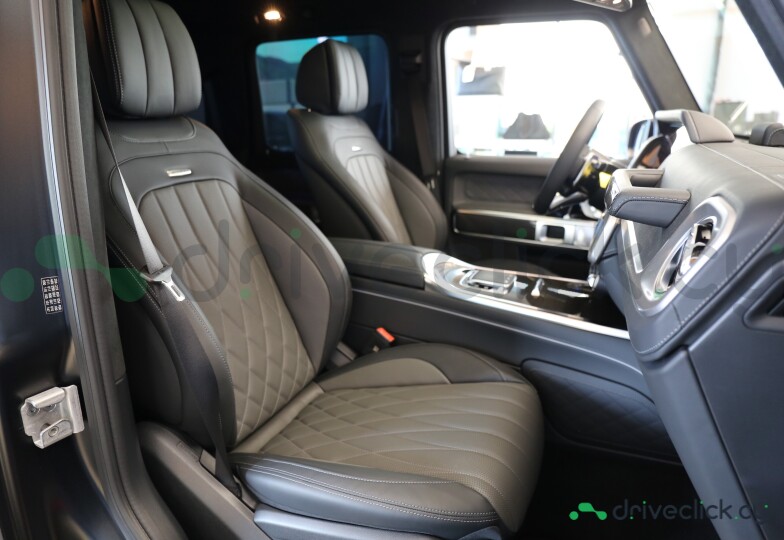 Mercedes G-class Black