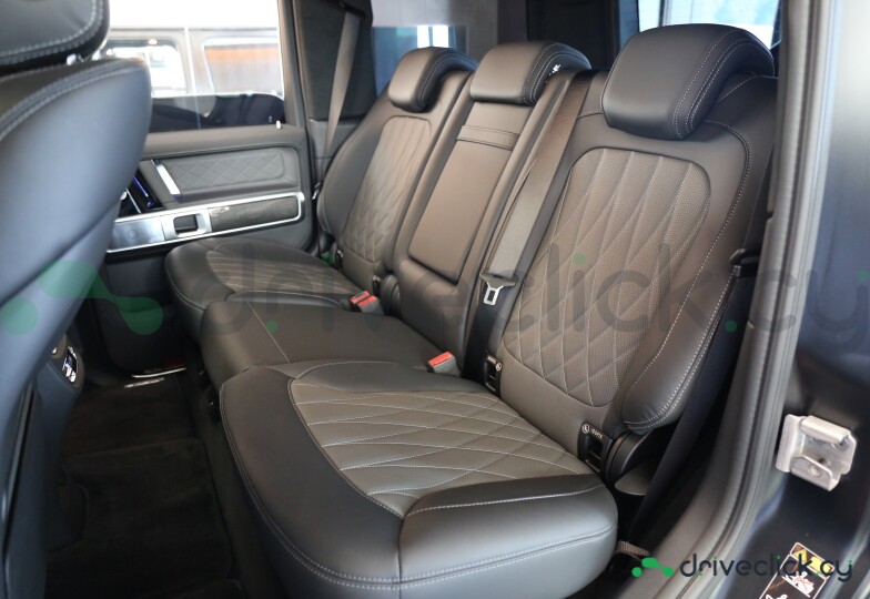 Mercedes G-class Black