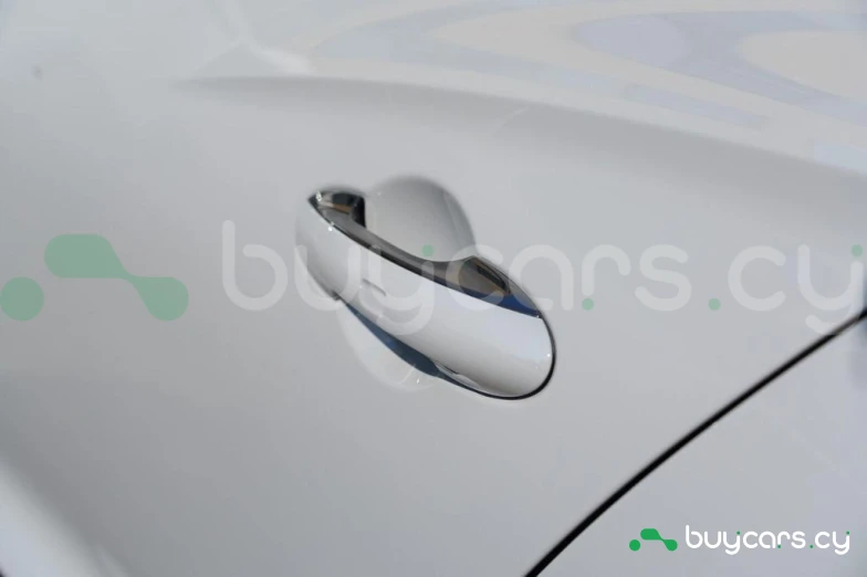 Bentley Flying Spur Белый