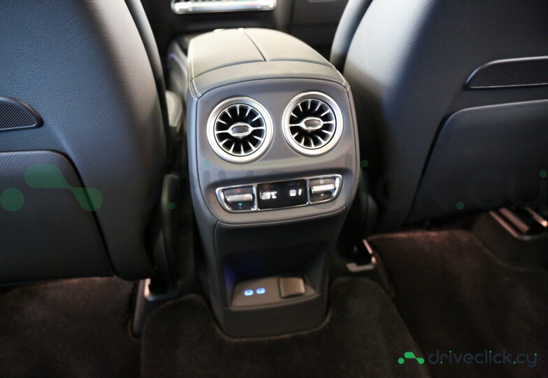 Mercedes G-class Black