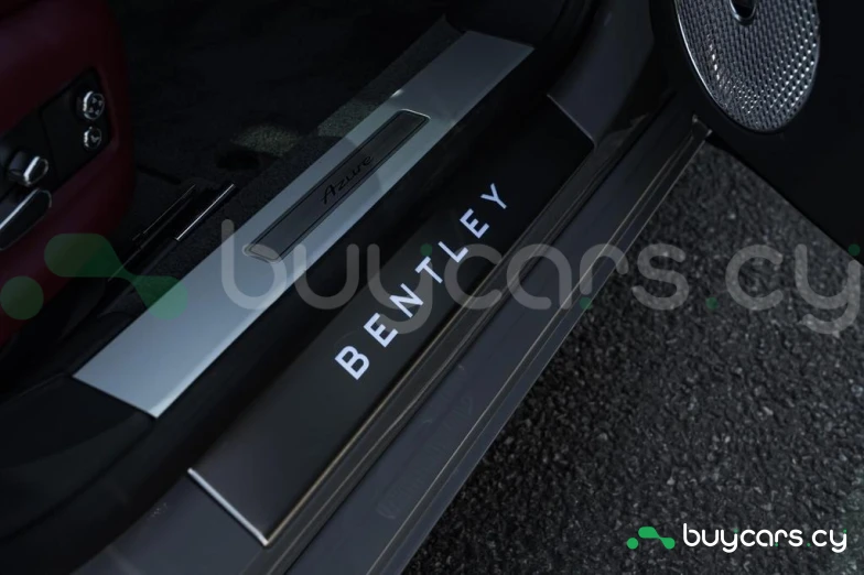 Bentley Flying Spur Белый