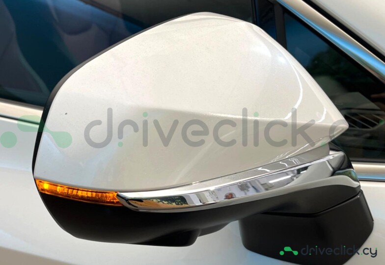 Lexus NX White