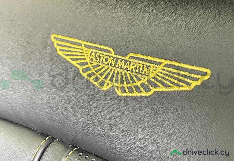 Aston Martin Vantage Желтый