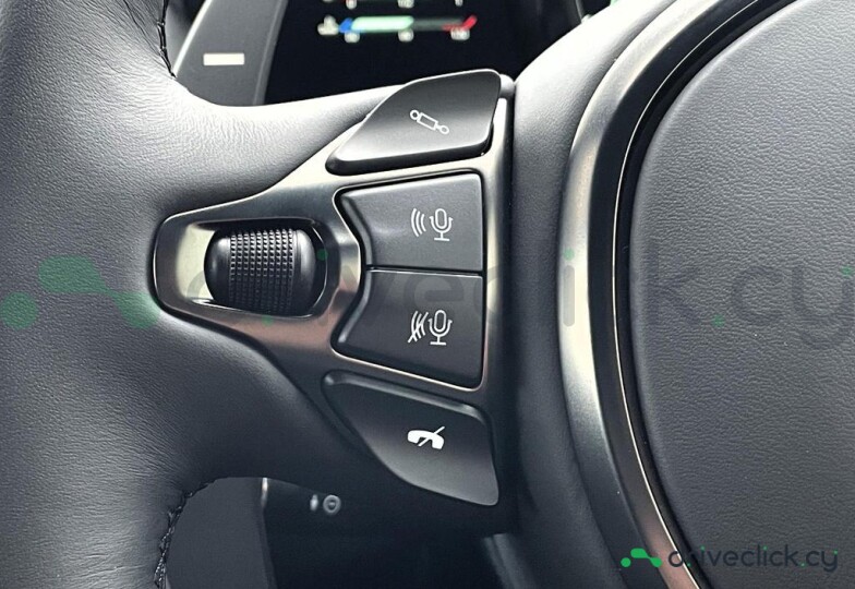 Aston Martin Vantage Желтый