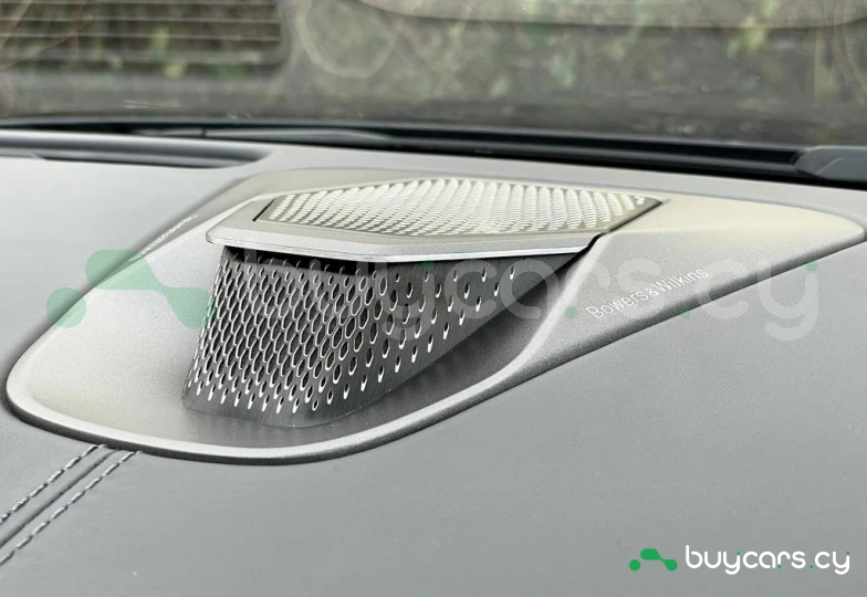 Aston Martin Vantage Black