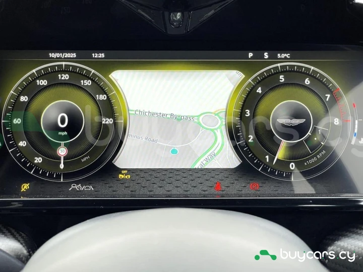 Aston Martin Vantage Black