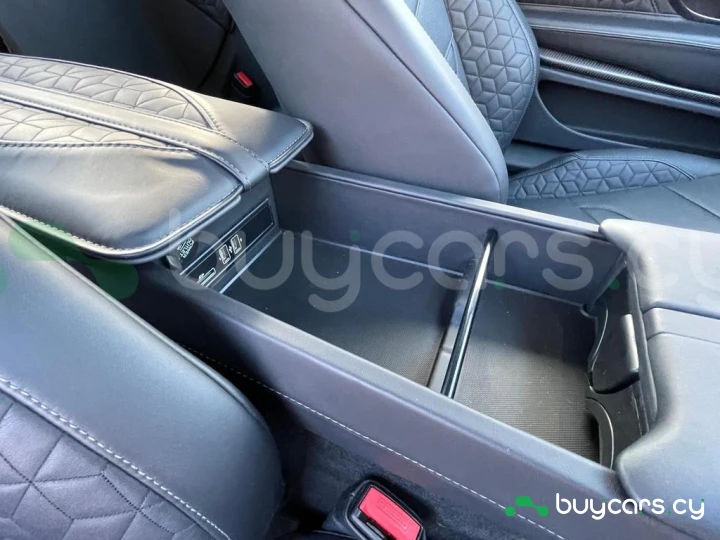 Aston Martin DBS Blue