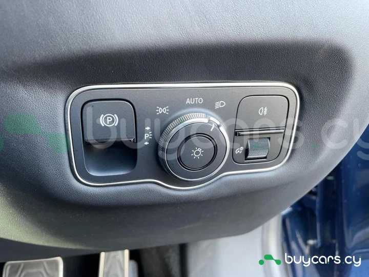 Aston Martin DBS Blue